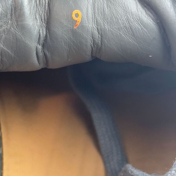 Good Man Mens Size 9 Brand Edge Grey Suede Low Sneaker Italy Shoes - Picture 9 of 10